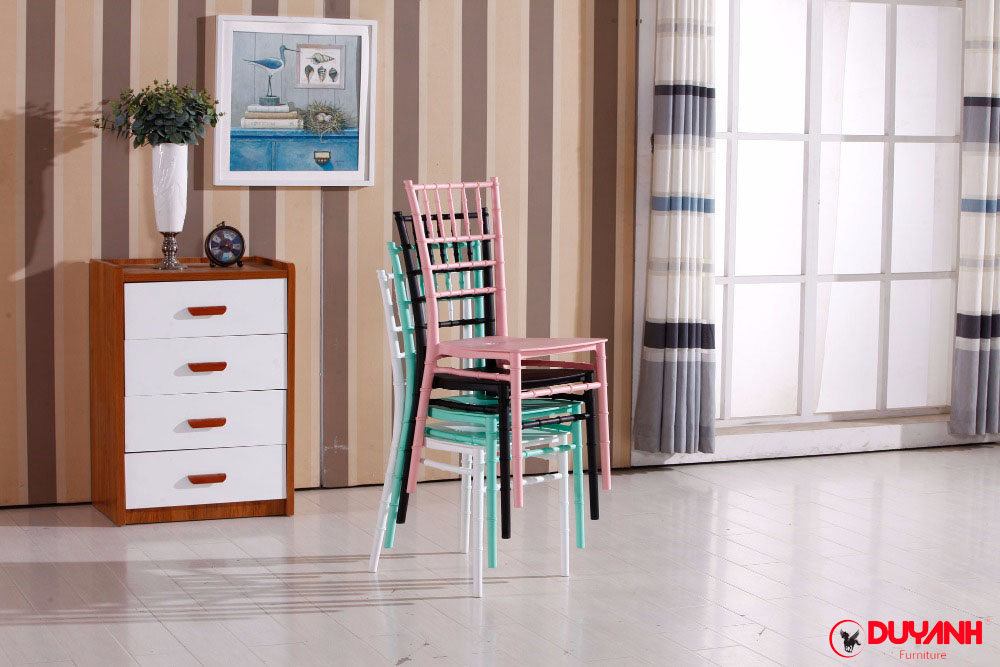 ghế chiavari tiffany nhựa