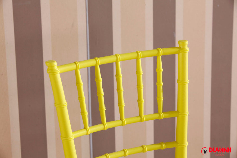 ghế chiavari tiffany nhựa
