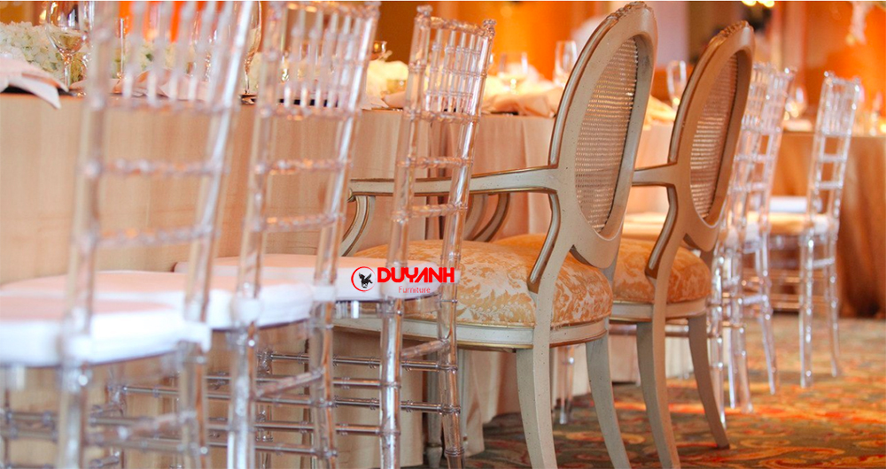 ghế chiavari tiffany nhựa