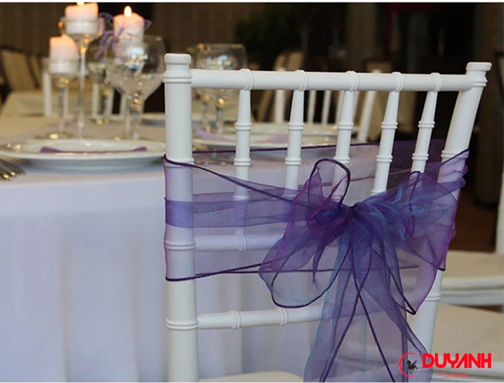 ghế chiavari tiffany nhựa