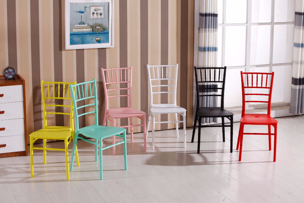 ghế chiavari tiffany nhựa