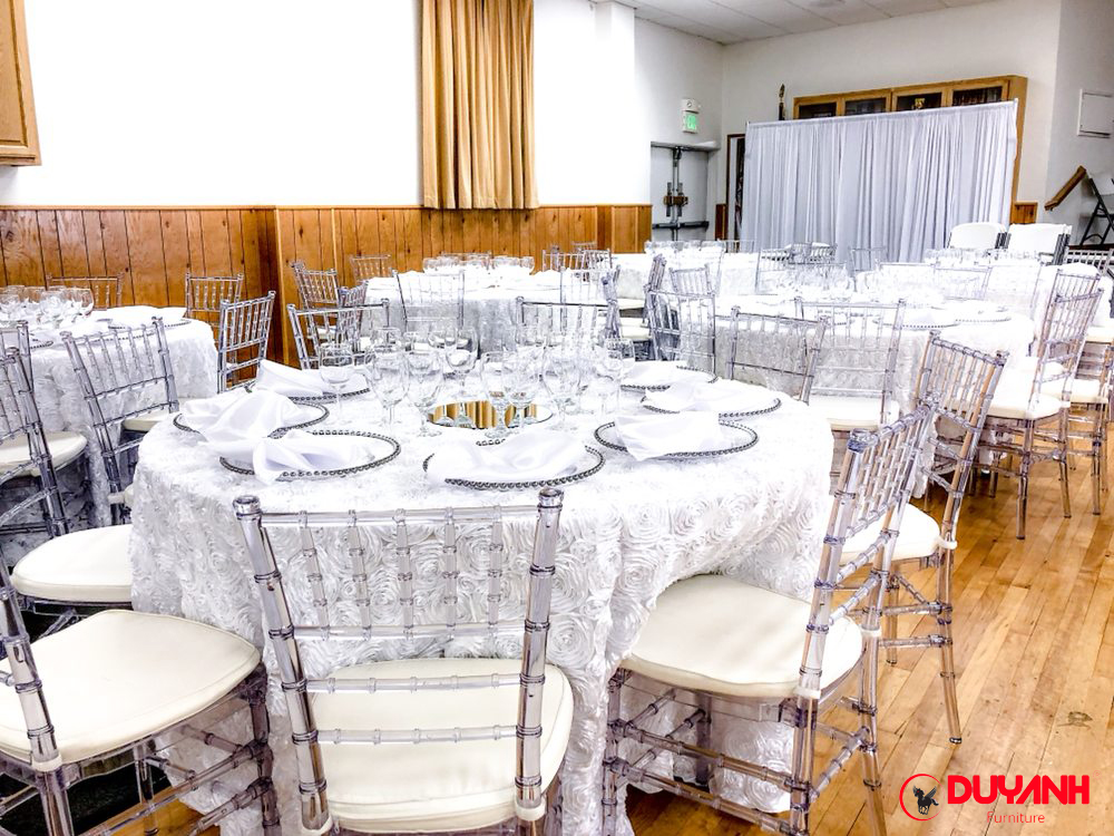 ghế chiavari tiffany nhựa